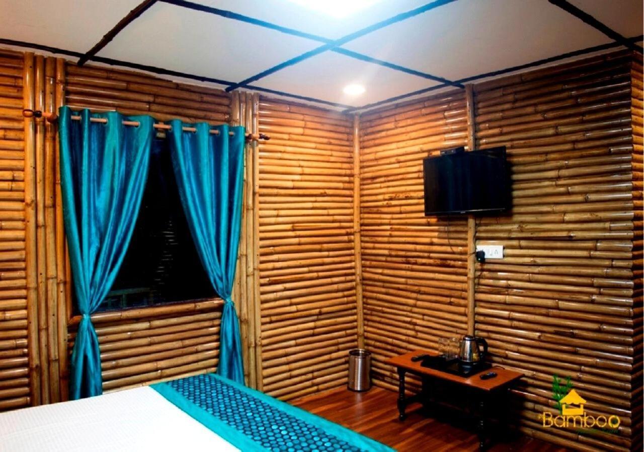 Bamboo Junction Resort - Kanatal, Valley & Mountain View Dhanaulti Exterior photo
